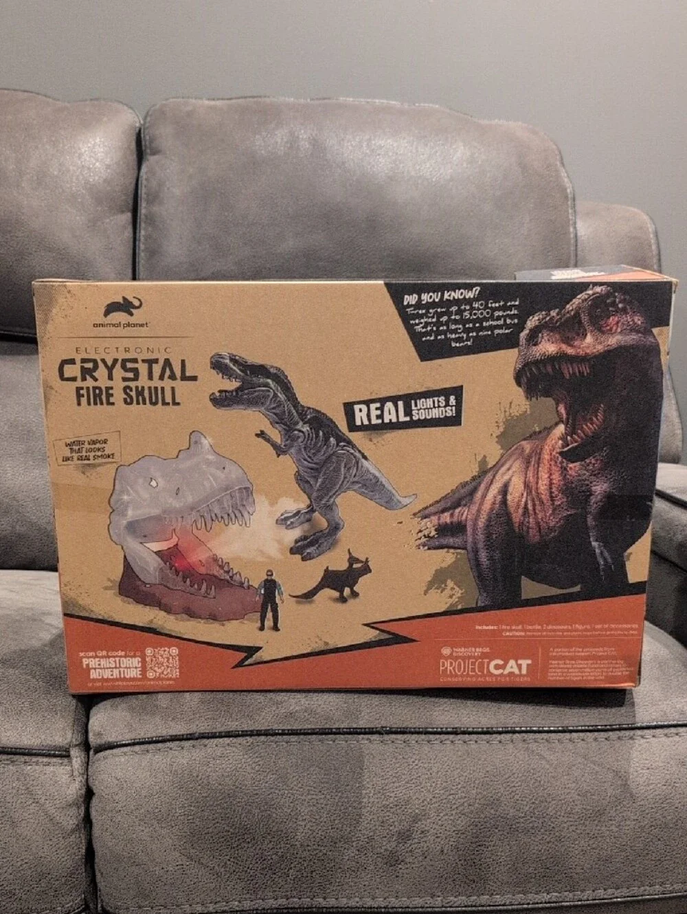 Animal Planet Crystal Fire Skull Dinosaur Playset - White & Gray